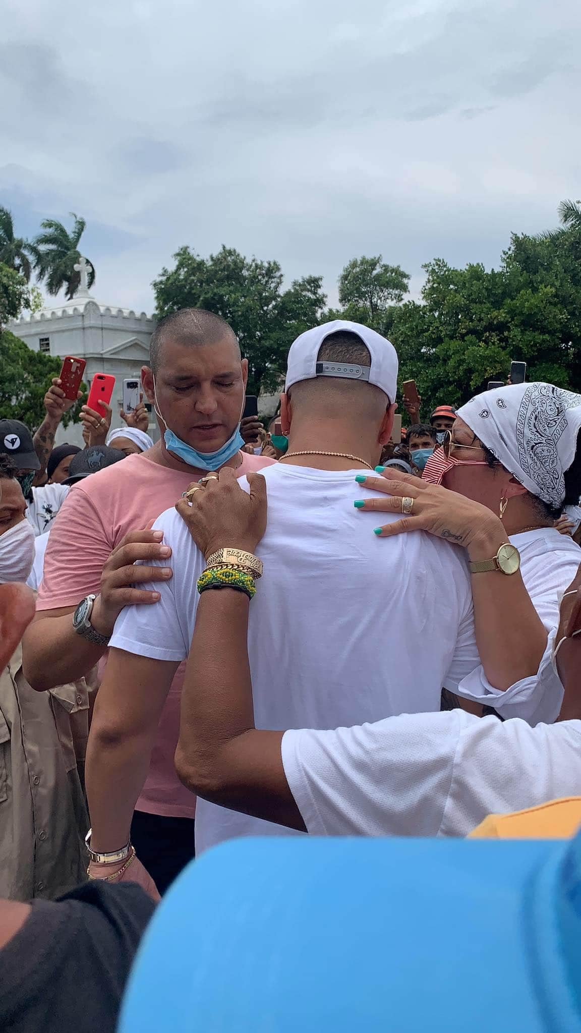 Las conmovedoras palabras de despedida de Yomil a El Dany: "Te amo" 8
