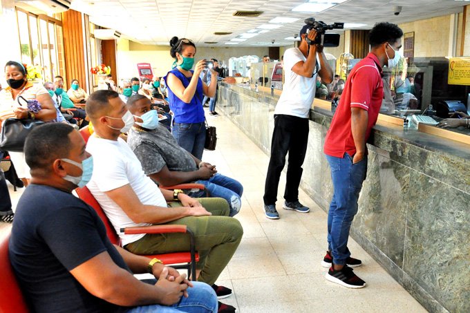 Peloteros de Granma donan dinero a las cuentas habilitadas por el régimen cubano 15