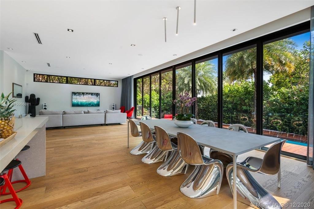 Nicky Jam pone a la venta su lujosa mansión en Miami Beach 6