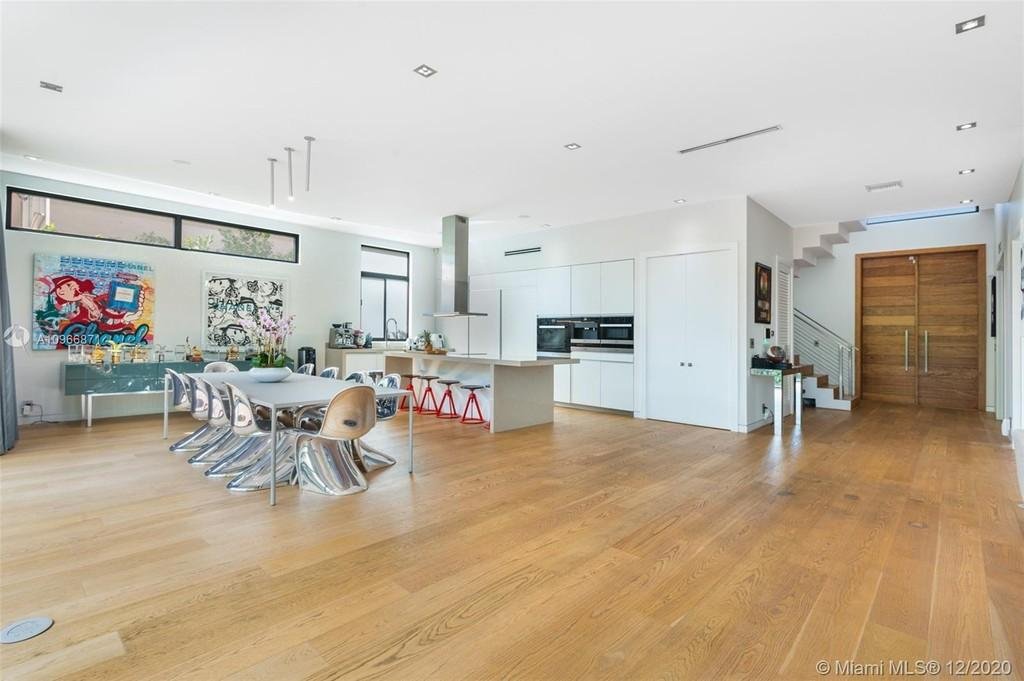 Nicky Jam pone a la venta su lujosa mansión en Miami Beach 2