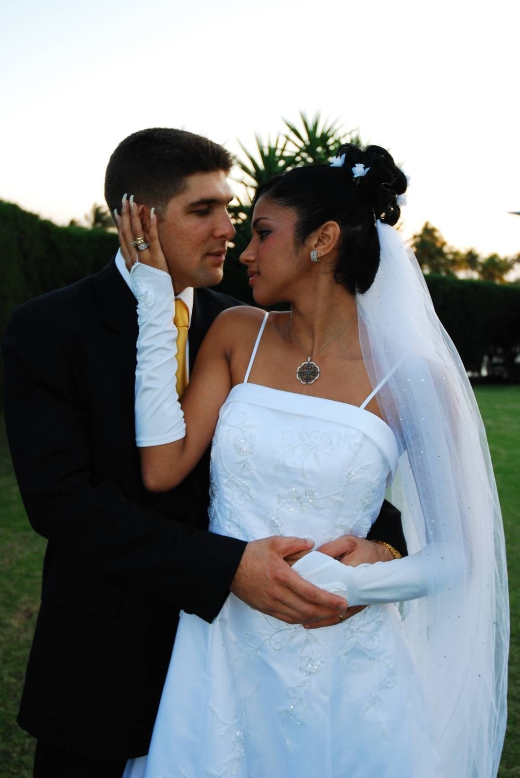 Randy Malcom reacciona a fotos en la boda de "El Cangrejo" 5