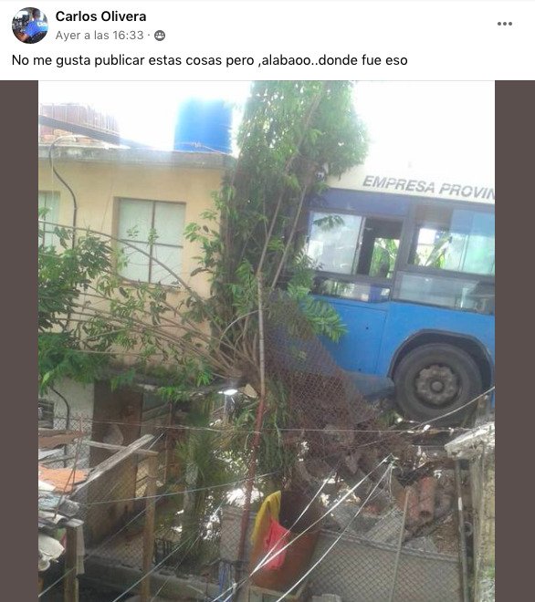 Ómnibus impacta contra una vivienda en La Habana 27