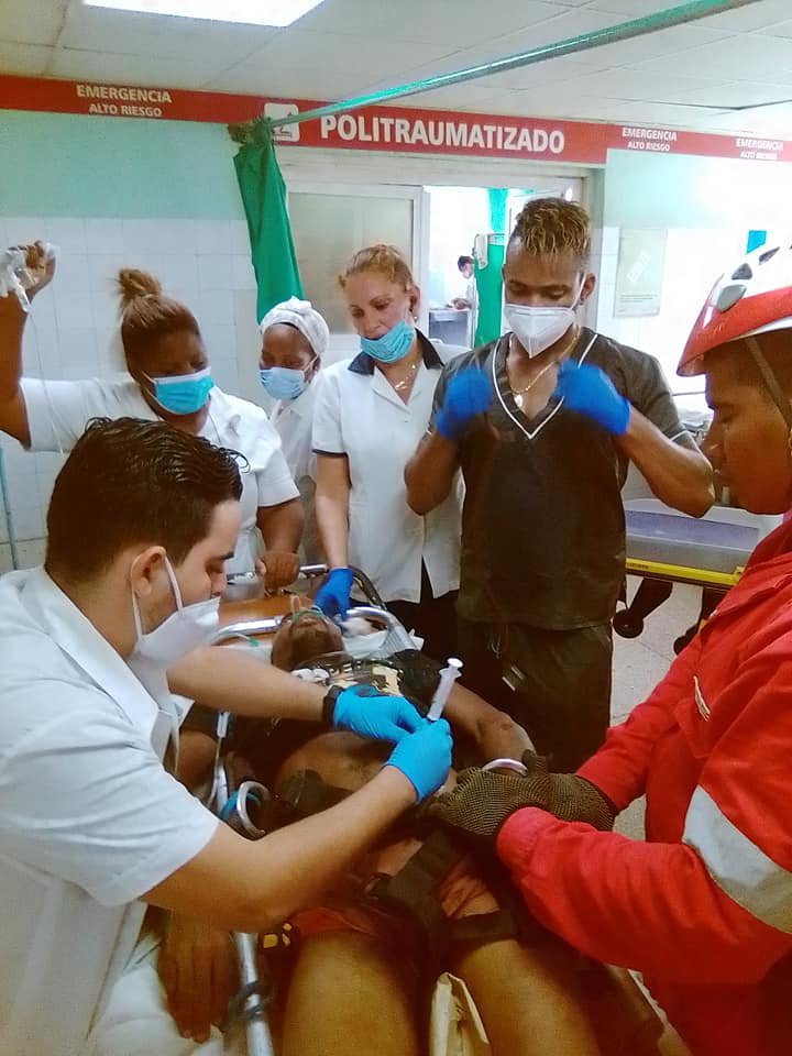 Rescatan a cubano tras intento de suicidio en Santiago de Cuba 11