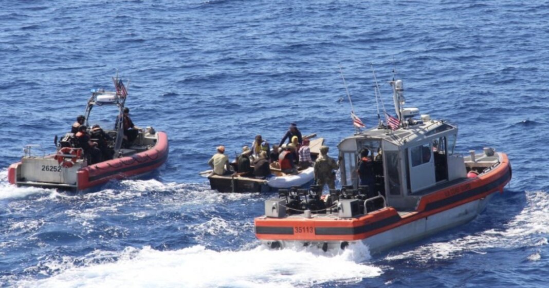 Guardia Costera De Ee Uu Repatria A Balseros Cubanos