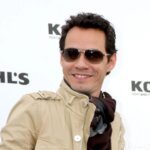 Marc Anthony feliz