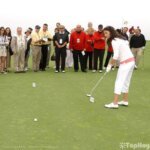 catherine zeta jones jugando golf