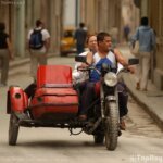 moto-calle-cuba